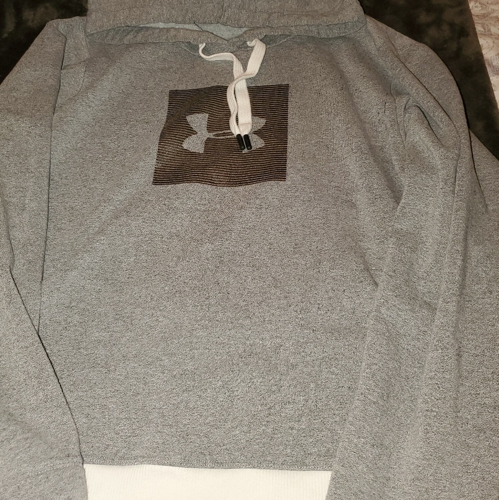 Under armour sweatshirt  gray